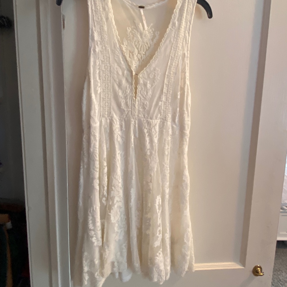 Free People - White Dress - Size 4 - Like New